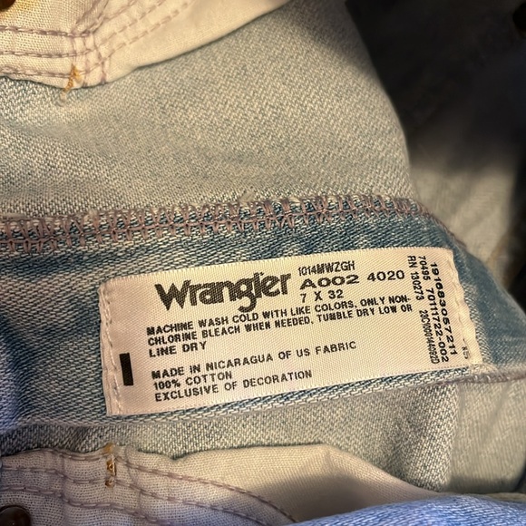 Cowboy cut Wranglers - Picture 3 of 4